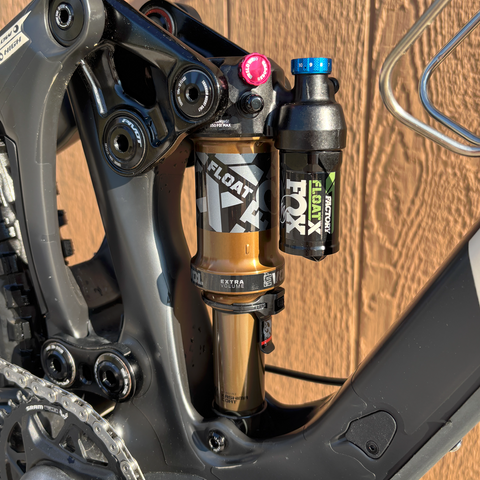 Demo Bike Pivot Switchblade Ride GX AXS Factory Upgrade - Stealth Mojave