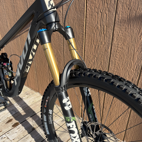 Demo Bike Pivot Switchblade Ride GX AXS Factory Upgrade - Stealth Mojave