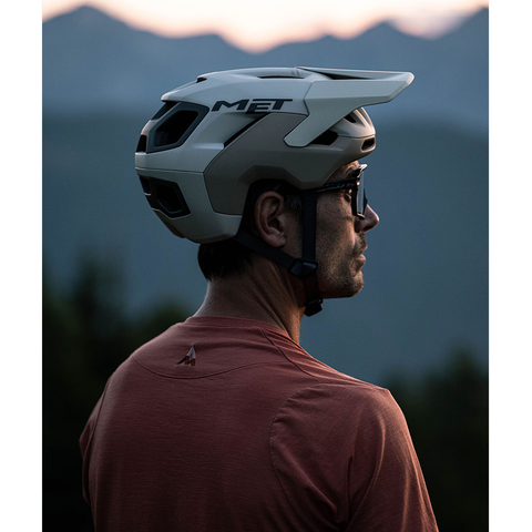 Helmet MET Revo MIPS - Off White - Genetik Sport