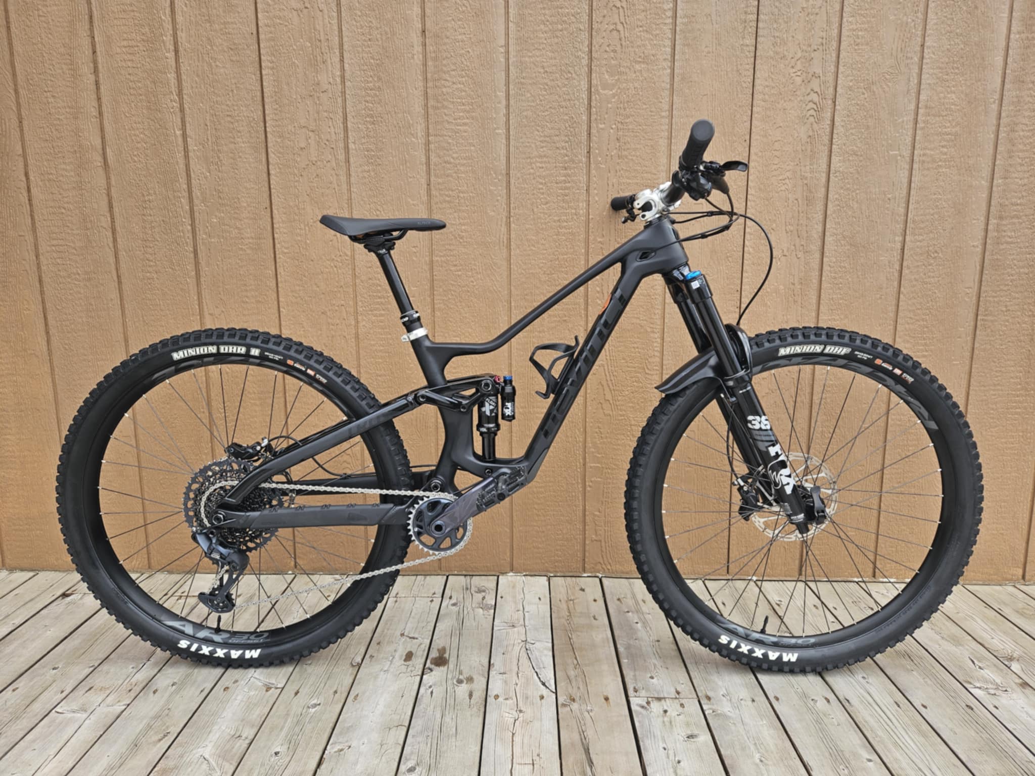 Demo Bike Devinci Troy C/A GX 12S 29’’ Custom - Black Edition - Genetik Sport