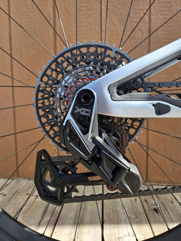 Bike Pivot Trail 429 Enduro Pro XO AXS Eagle Transmission - Silver - Genetik Sport