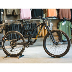 Vélo Devinci Troy 29’’ Deore 12S 2023 Goldland - Genetik Sport