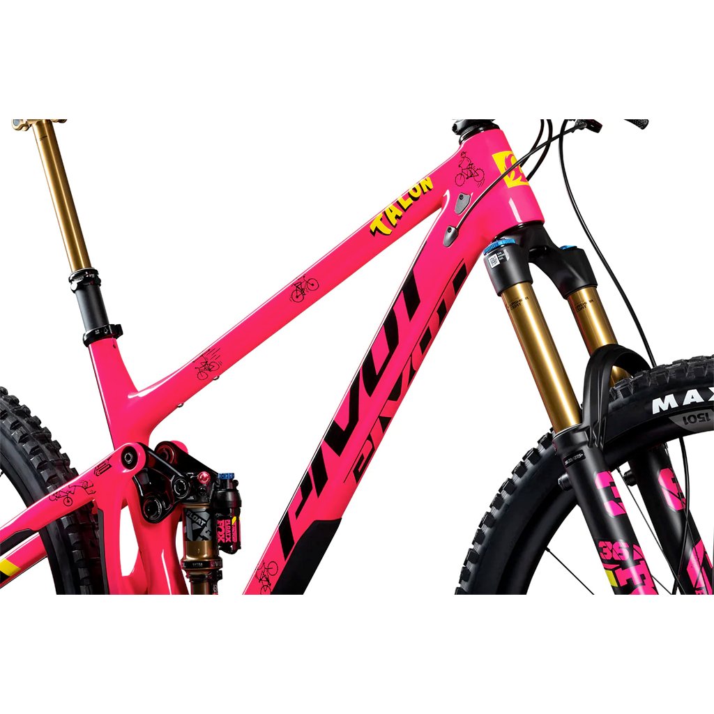 Bike Pivot Switchblade Pro X0 AXS Carbon Wheel 2024 - Pink Talon - Genetik Sport